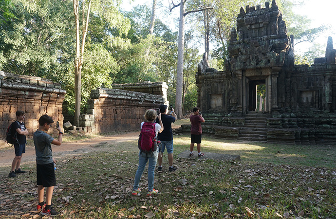 Do’s and Don’ts at Temples in Southeast Asia
